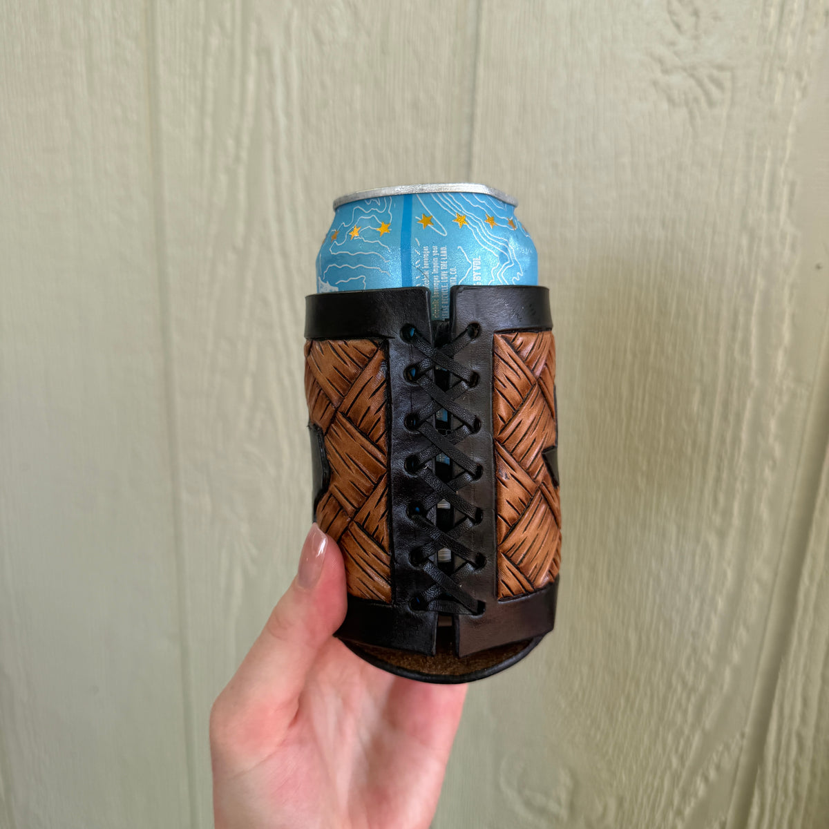 Basketweave Texas Can Cooler