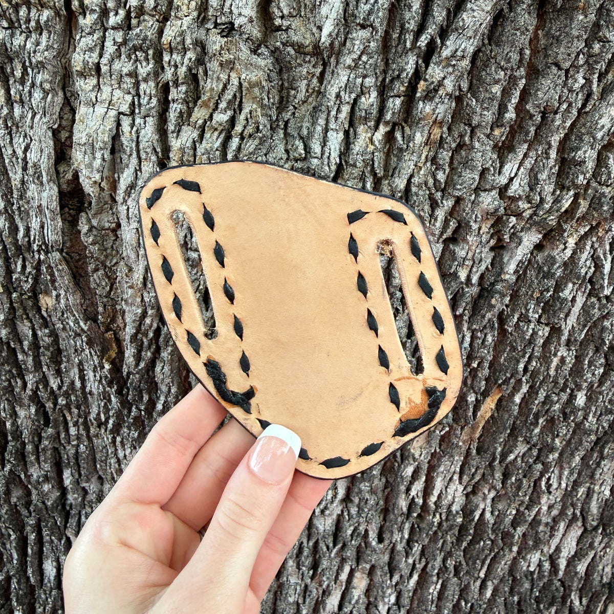 Roughout Pancake Knife Sheath - Buckstitch